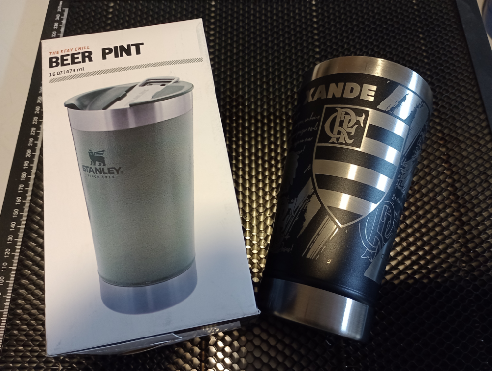 Copo térmico com gravação a laser